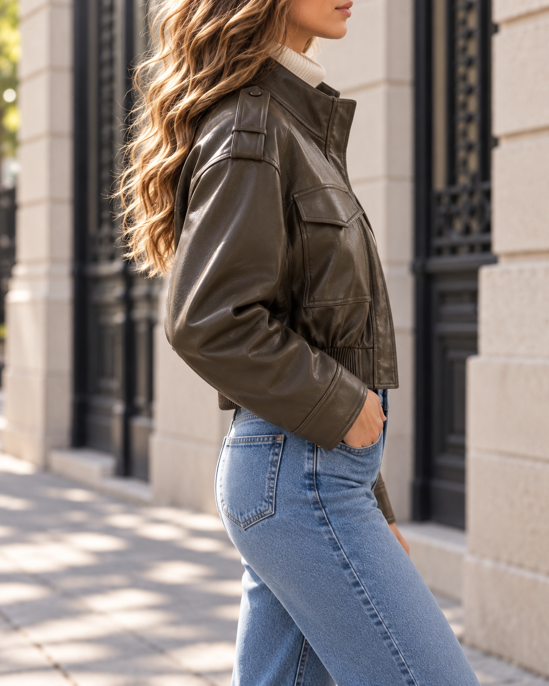 Blouson Court Femme en Cuir Style Aviateur à Poches